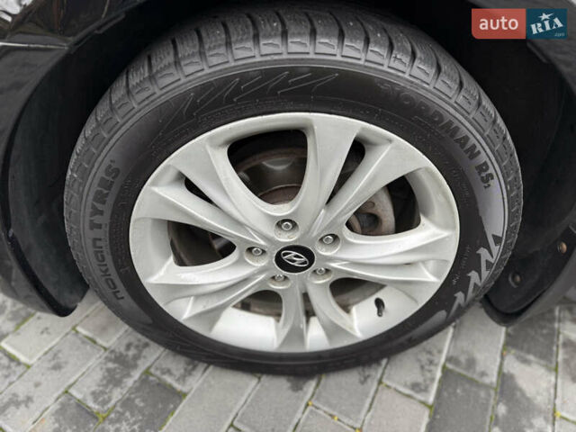 Черный Хендай Соната, объемом двигателя 2.4 л и пробегом 188 тыс. км за 12000 $, фото 15 на Automoto.ua