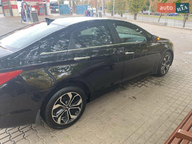 Чорний Хендай Соната, об'ємом двигуна 2 л та пробігом 200 тис. км за 9000 $, фото 3 на Automoto.ua