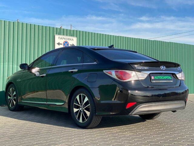 Черный Хендай Соната, объемом двигателя 2.4 л и пробегом 198 тыс. км за 8990 $, фото 5 на Automoto.ua