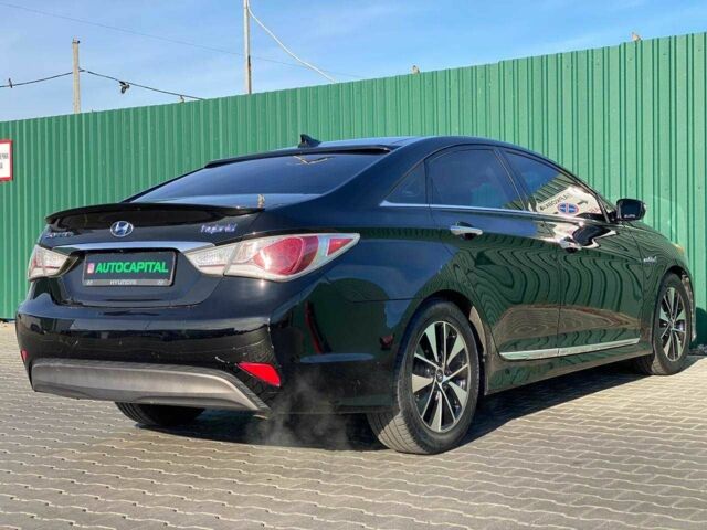 Черный Хендай Соната, объемом двигателя 2.4 л и пробегом 198 тыс. км за 8990 $, фото 6 на Automoto.ua