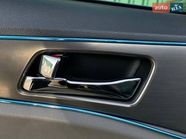 Чорний Хендай Соната, об'ємом двигуна 2.36 л та пробігом 198 тис. км за 8990 $, фото 20 на Automoto.ua