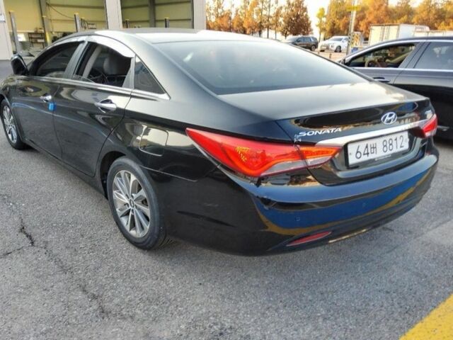 Чорний Хендай Соната, об'ємом двигуна 2 л та пробігом 170 тис. км за 9000 $, фото 3 на Automoto.ua