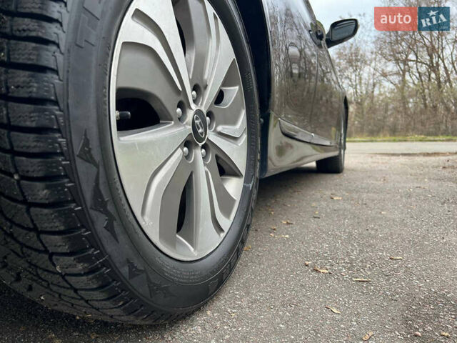 Чорний Хендай Соната, об'ємом двигуна 2.36 л та пробігом 245 тис. км за 9300 $, фото 7 на Automoto.ua