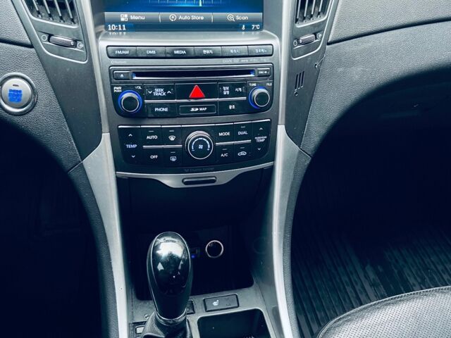 Черный Хендай Соната, объемом двигателя 2 л и пробегом 251 тыс. км за 7300 $, фото 16 на Automoto.ua