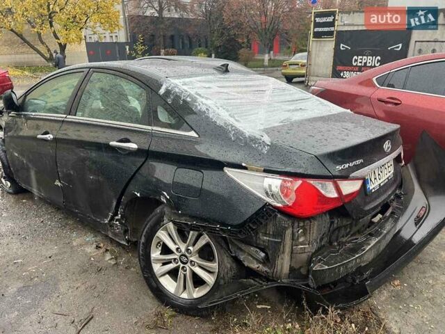 Черный Хендай Соната, объемом двигателя 2.36 л и пробегом 138 тыс. км за 1500 $, фото 5 на Automoto.ua