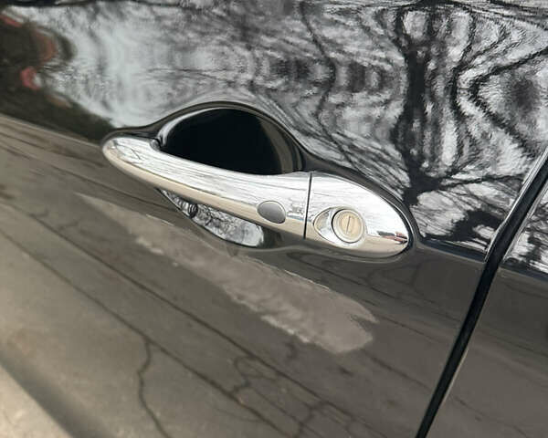 Чорний Хендай Соната, об'ємом двигуна 2 л та пробігом 224 тис. км за 10999 $, фото 9 на Automoto.ua