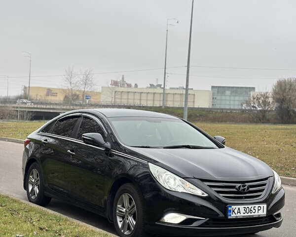 Черный Хендай Соната, объемом двигателя 2 л и пробегом 340 тыс. км за 6900 $, фото 2 на Automoto.ua