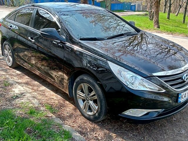 Чорний Хендай Соната, об'ємом двигуна 2 л та пробігом 246 тис. км за 8850 $, фото 3 на Automoto.ua