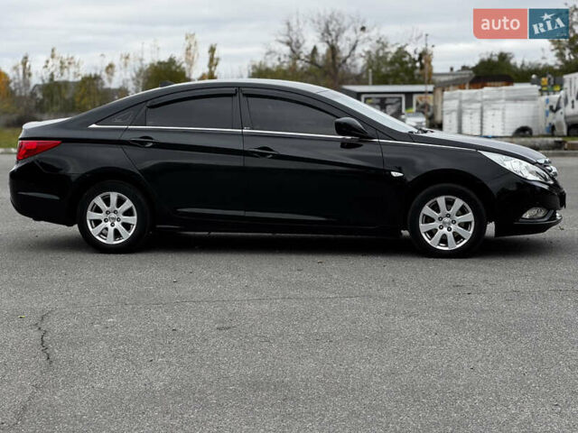 Чорний Хендай Соната, об'ємом двигуна 2 л та пробігом 346 тис. км за 7350 $, фото 3 на Automoto.ua