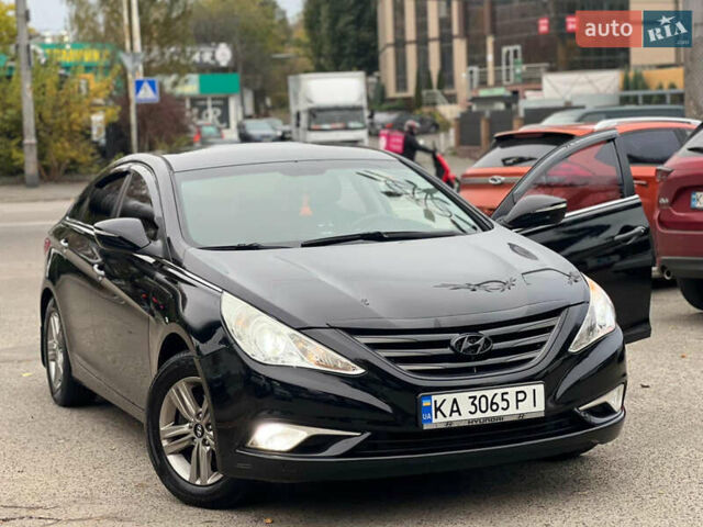 Черный Хендай Соната, объемом двигателя 2 л и пробегом 340 тыс. км за 6500 $, фото 7 на Automoto.ua