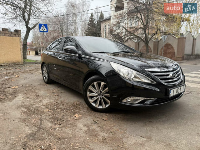 Чорний Хендай Соната, об'ємом двигуна 2 л та пробігом 224 тис. км за 10999 $, фото 4 на Automoto.ua