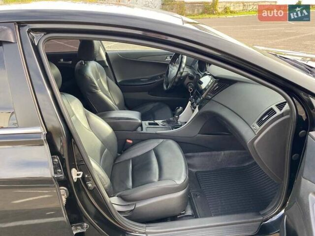 Хендай Соната 2013 в Одессе на Automoto.ua Черный Хендай Соната, объемом двигателя 2 л и пробегом 268 тыс. км за 7500 $, фото 5 на Automoto.ua