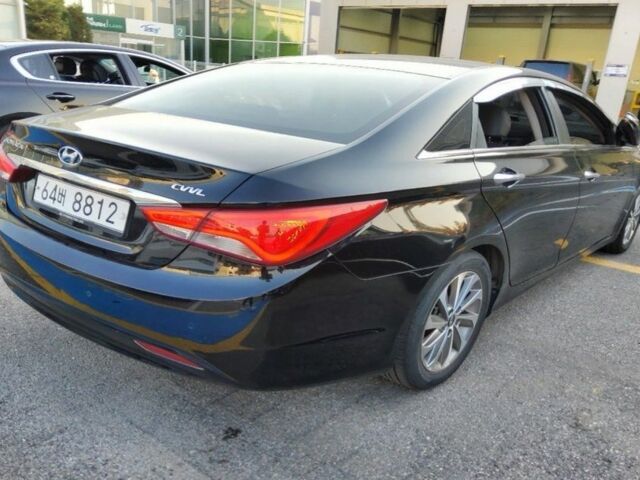 Чорний Хендай Соната, об'ємом двигуна 2 л та пробігом 170 тис. км за 9000 $, фото 5 на Automoto.ua