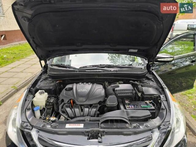 Черный Хендай Соната, объемом двигателя 2.36 л и пробегом 152 тыс. км за 9000 $, фото 19 на Automoto.ua