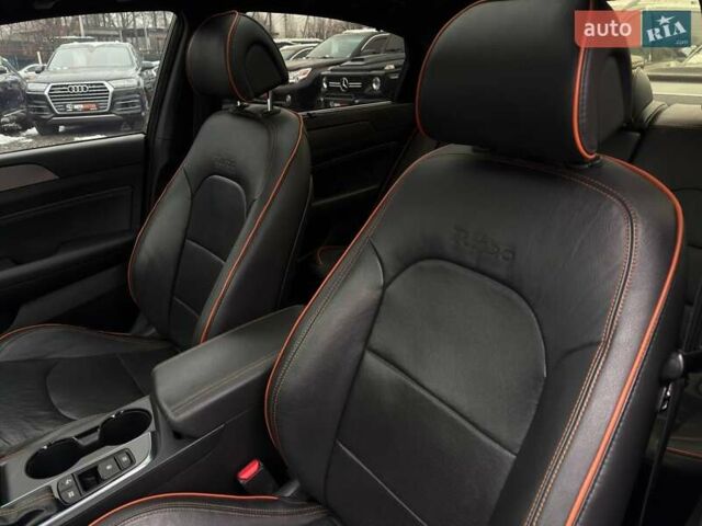 Черный Хендай Соната, объемом двигателя 2 л и пробегом 123 тыс. км за 12800 $, фото 19 на Automoto.ua