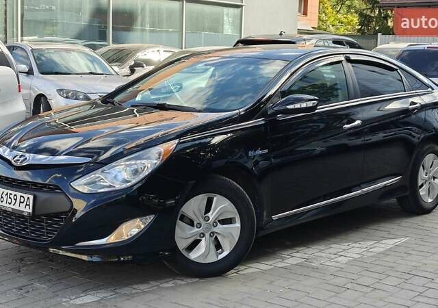 Черный Хендай Соната, объемом двигателя 2.4 л и пробегом 225 тыс. км за 10700 $, фото 2 на Automoto.ua