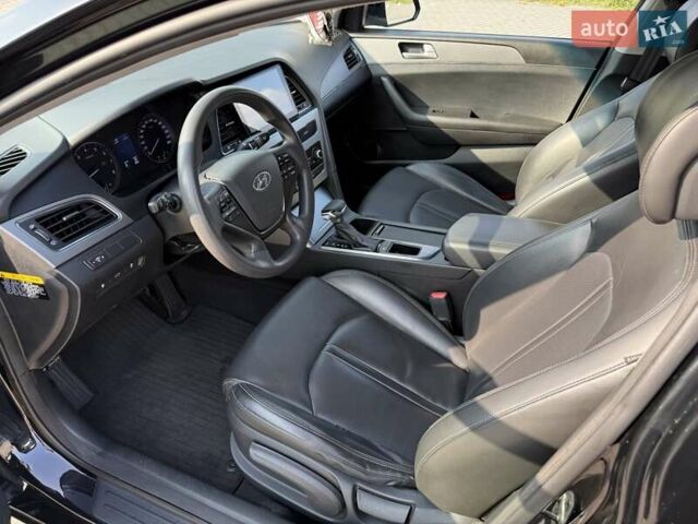 Черный Хендай Соната, объемом двигателя 2 л и пробегом 158 тыс. км за 9900 $, фото 18 на Automoto.ua