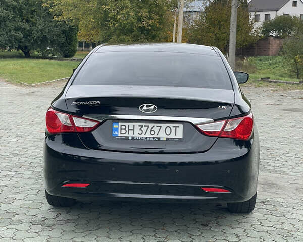 Черный Хендай Соната, объемом двигателя 2 л и пробегом 190 тыс. км за 7600 $, фото 28 на Automoto.ua