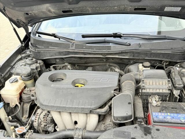 Черный Хендай Соната, объемом двигателя 2 л и пробегом 220 тыс. км за 7599 $, фото 12 на Automoto.ua