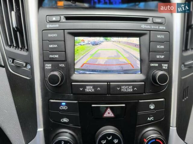 Черный Хендай Соната, объемом двигателя 2.36 л и пробегом 152 тыс. км за 9000 $, фото 16 на Automoto.ua