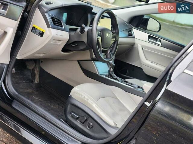 Хендай Соната 2014 у Кам'янське (Дніпродзержинськ) на Automoto.ua Чорний Хендай Соната, об'ємом двигуна 2.36 л та пробігом 229 тис. км за 8700 $, фото 8 на Automoto.ua