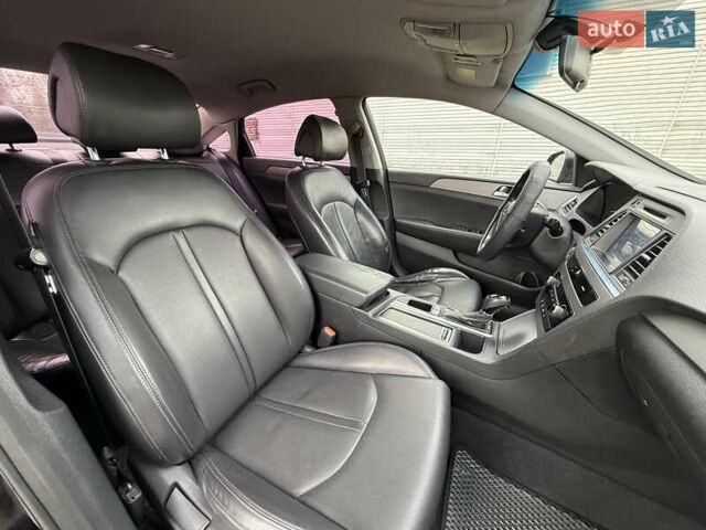 Черный Хендай Соната, объемом двигателя 2 л и пробегом 249 тыс. км за 7500 $, фото 36 на Automoto.ua
