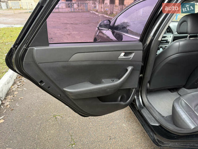 Черный Хендай Соната, объемом двигателя 2 л и пробегом 249 тыс. км за 7500 $, фото 28 на Automoto.ua