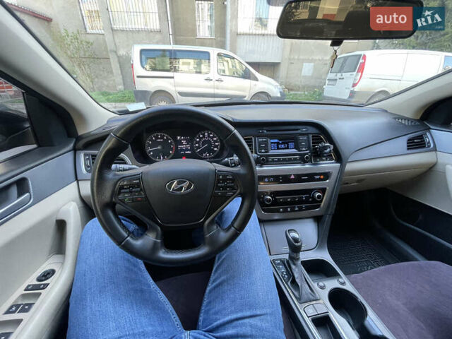 Чорний Хендай Соната, об'ємом двигуна 2.36 л та пробігом 135 тис. км за 10800 $, фото 3 на Automoto.ua