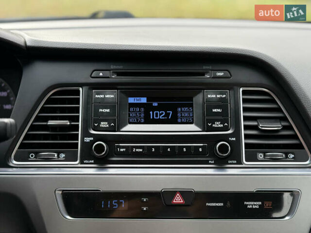 Хендай Соната 2014 у Ковель на Automoto.ua Чорний Хендай Соната, об'ємом двигуна 2.36 л та пробігом 215 тис. км за 10500 $, фото 28 на Automoto.ua