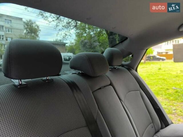 Черный Хендай Соната, объемом двигателя 2.36 л и пробегом 152 тыс. км за 9000 $, фото 21 на Automoto.ua