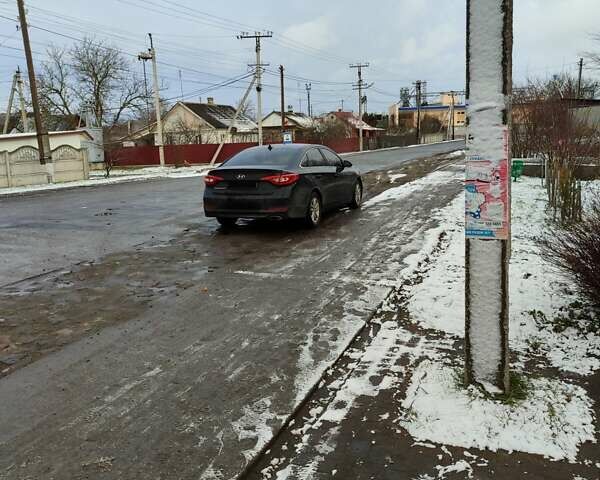 Чорний Хендай Соната, об'ємом двигуна 2.4 л та пробігом 140 тис. км за 11100 $, фото 3 на Automoto.ua