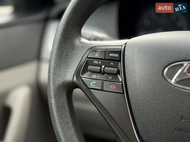 Хендай Соната 2014 у Ковель на Automoto.ua Чорний Хендай Соната, об'ємом двигуна 2.36 л та пробігом 215 тис. км за 10500 $, фото 30 на Automoto.ua