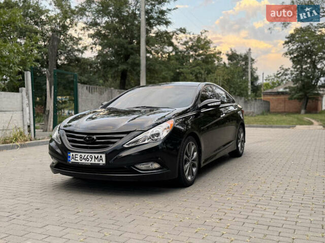 Чорний Хендай Соната, об'ємом двигуна 2.36 л та пробігом 218 тис. км за 8999 $, фото 7 на Automoto.ua