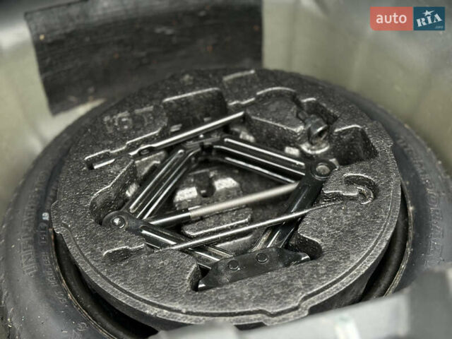 Хендай Соната 2014 у Ковель на Automoto.ua Чорний Хендай Соната, об'ємом двигуна 2.36 л та пробігом 215 тис. км за 10500 $, фото 61 на Automoto.ua