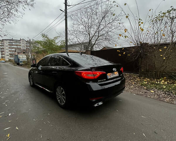 Черный Хендай Соната, объемом двигателя 2.36 л и пробегом 144 тыс. км за 10999 $, фото 6 на Automoto.ua