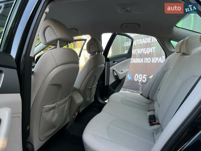 Черный Хендай Соната, объемом двигателя 2.36 л и пробегом 166 тыс. км за 10700 $, фото 12 на Automoto.ua