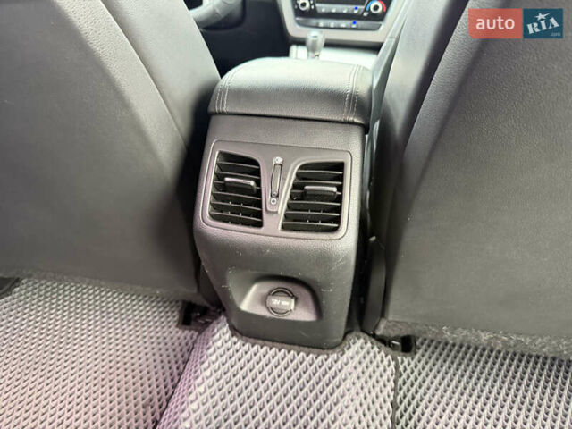 Черный Хендай Соната, объемом двигателя 2 л и пробегом 249 тыс. км за 7500 $, фото 31 на Automoto.ua