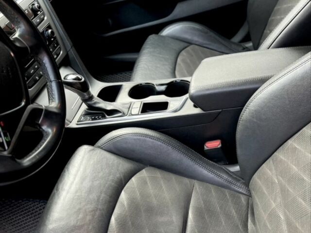 Черный Хендай Соната, объемом двигателя 2.4 л и пробегом 150 тыс. км за 12000 $, фото 11 на Automoto.ua