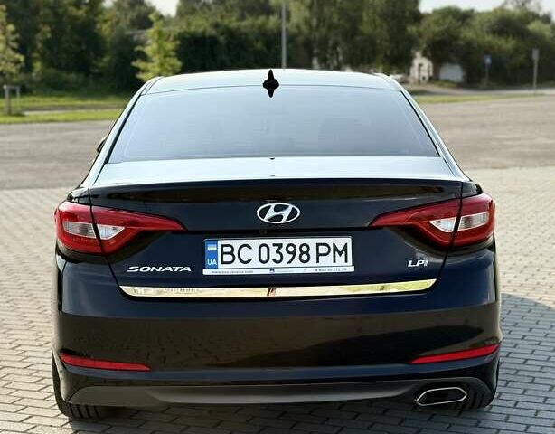 Черный Хендай Соната, объемом двигателя 2 л и пробегом 158 тыс. км за 9900 $, фото 9 на Automoto.ua