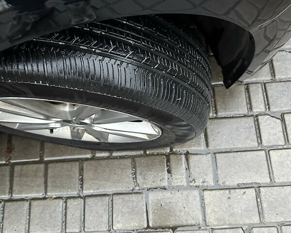 Черный Хендай Соната, объемом двигателя 2.36 л и пробегом 300 тыс. км за 9000 $, фото 34 на Automoto.ua