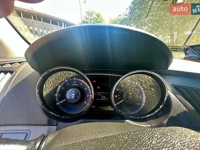 Чорний Хендай Соната, об'ємом двигуна 2.4 л та пробігом 167 тис. км за 7800 $, фото 6 на Automoto.ua