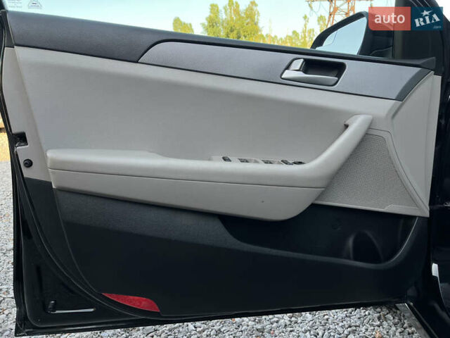 Черный Хендай Соната, объемом двигателя 2.36 л и пробегом 166 тыс. км за 10700 $, фото 10 на Automoto.ua