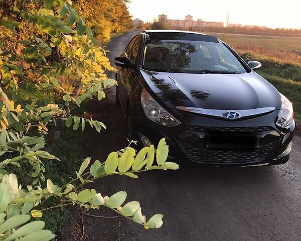 Чорний Хендай Соната, об'ємом двигуна 2.4 л та пробігом 129 тис. км за 13000 $, фото 6 на Automoto.ua