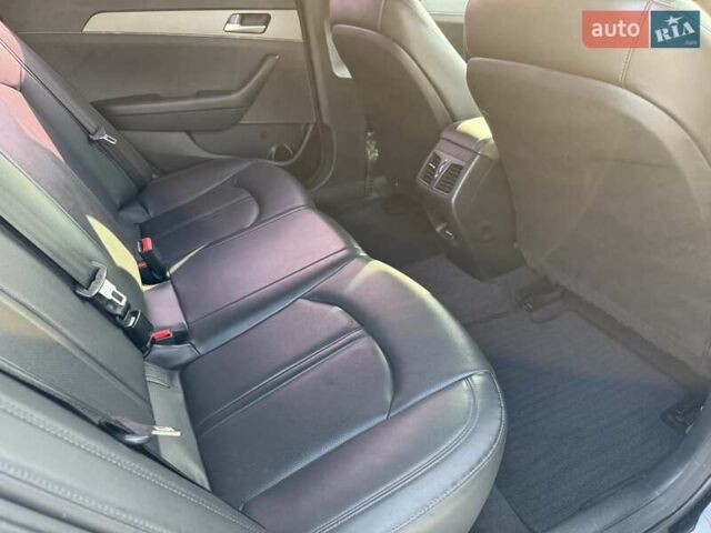 Черный Хендай Соната, объемом двигателя 2 л и пробегом 158 тыс. км за 9900 $, фото 26 на Automoto.ua