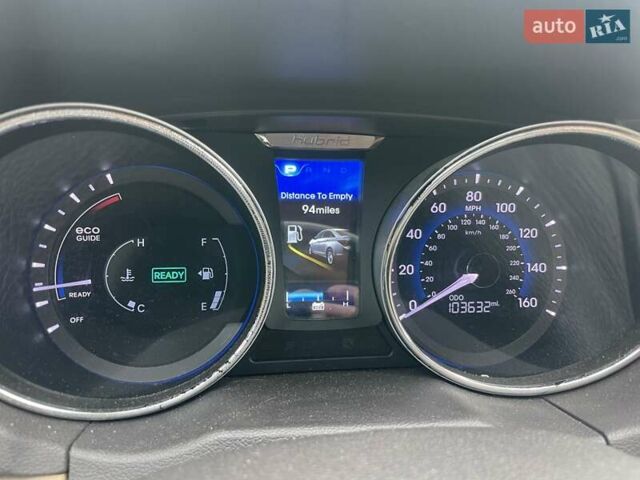 Черный Хендай Соната, объемом двигателя 2.36 л и пробегом 165 тыс. км за 10400 $, фото 16 на Automoto.ua