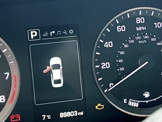 Черный Хендай Соната, объемом двигателя 2.4 л и пробегом 150 тыс. км за 12000 $, фото 12 на Automoto.ua