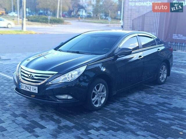 Хендай Соната 2014 у Полтаві на Automoto.ua Чорний Хендай Соната, об'ємом двигуна 2 л та пробігом 250 тис. км за 6499 $, фото 10 на Automoto.ua