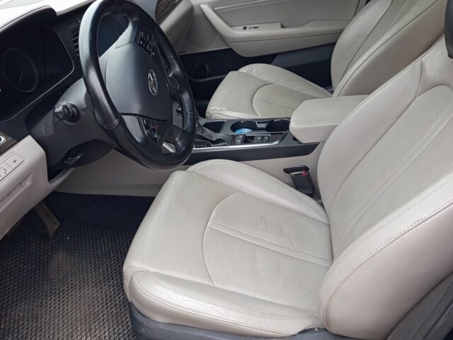 Чорний Хендай Соната, об'ємом двигуна 2.4 л та пробігом 137 тис. км за 10700 $, фото 4 на Automoto.ua