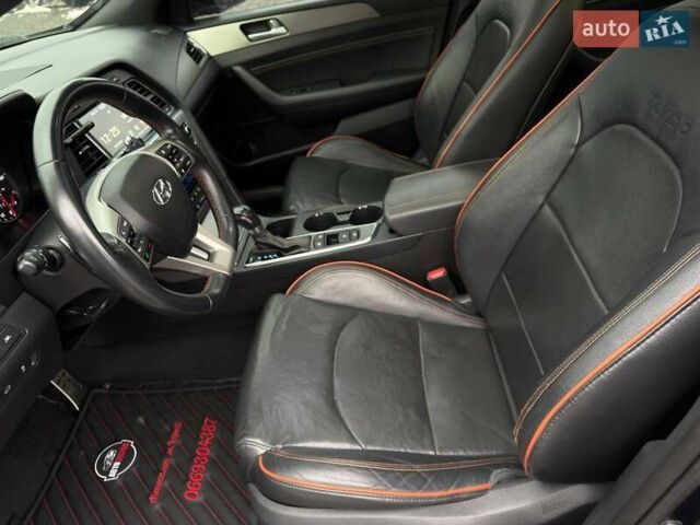 Черный Хендай Соната, объемом двигателя 2 л и пробегом 123 тыс. км за 12800 $, фото 11 на Automoto.ua