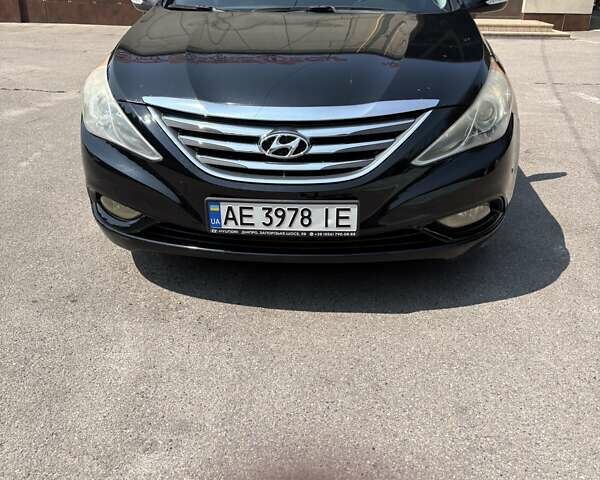 Черный Хендай Соната, объемом двигателя 2 л и пробегом 168 тыс. км за 7200 $, фото 12 на Automoto.ua